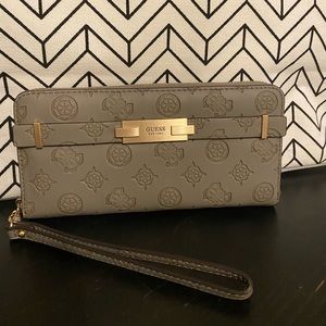 Guess “Bea” Clutch/Wallet in Taupe